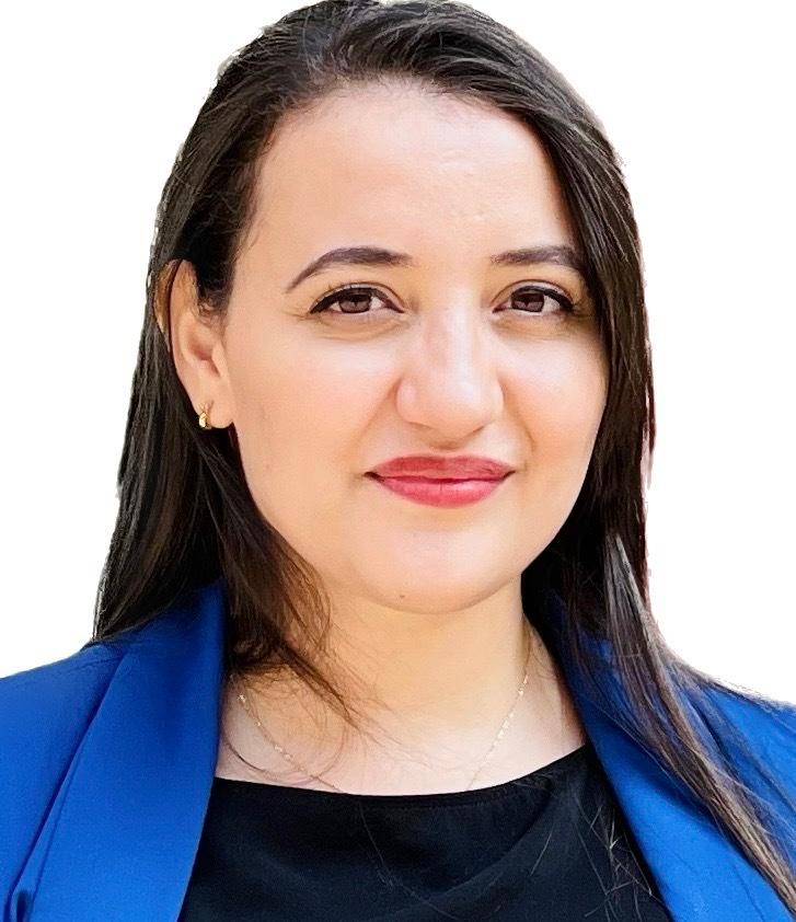 MEET THE TEAM #1 : Sonia BENBAKLI, chargée de relation clients